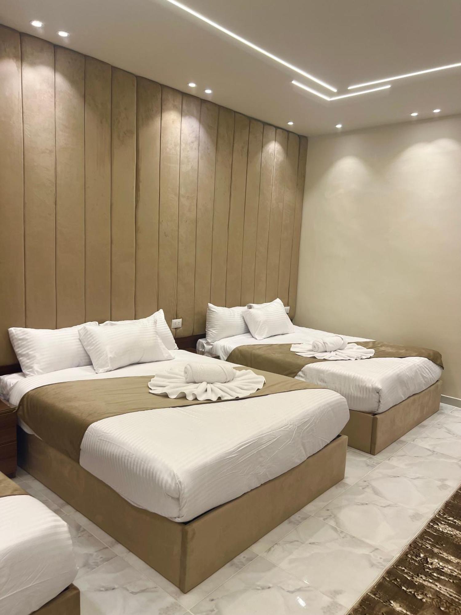 New Glamour Pyramids Hotel Kafrat al Jabal Exterior photo
