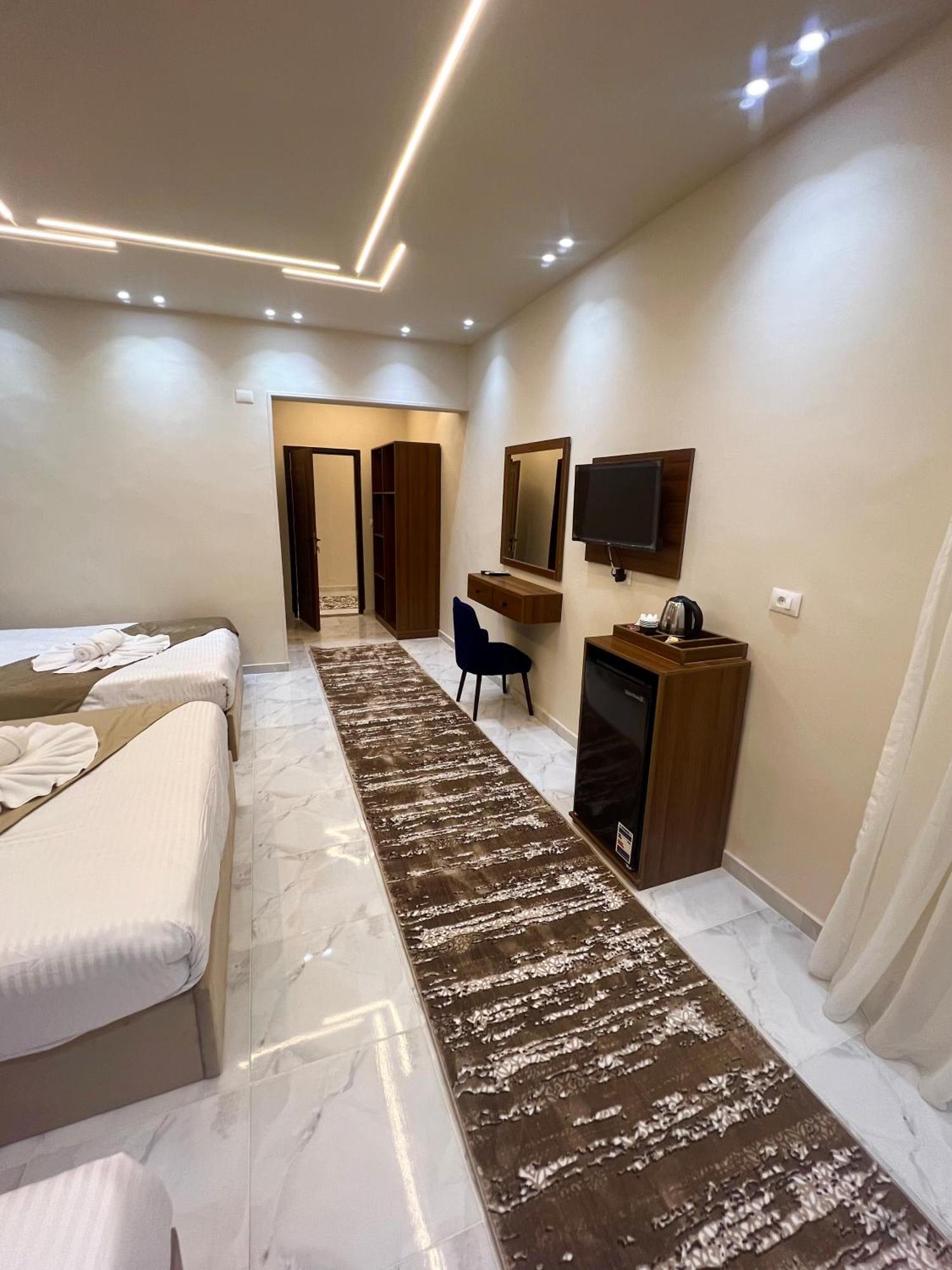 New Glamour Pyramids Hotel Kafrat al Jabal Exterior photo