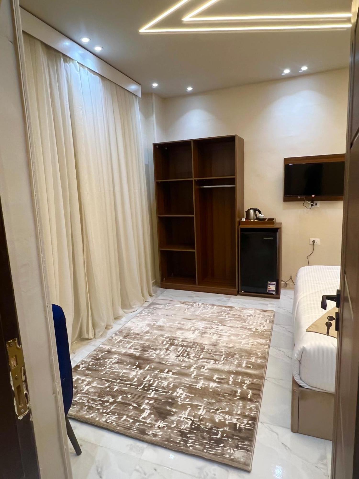 New Glamour Pyramids Hotel Kafrat al Jabal Exterior photo