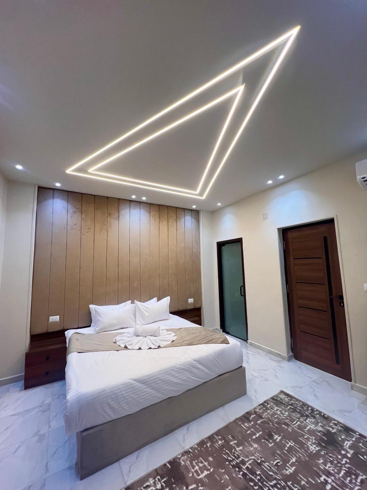 New Glamour Pyramids Hotel Kafrat al Jabal Exterior photo