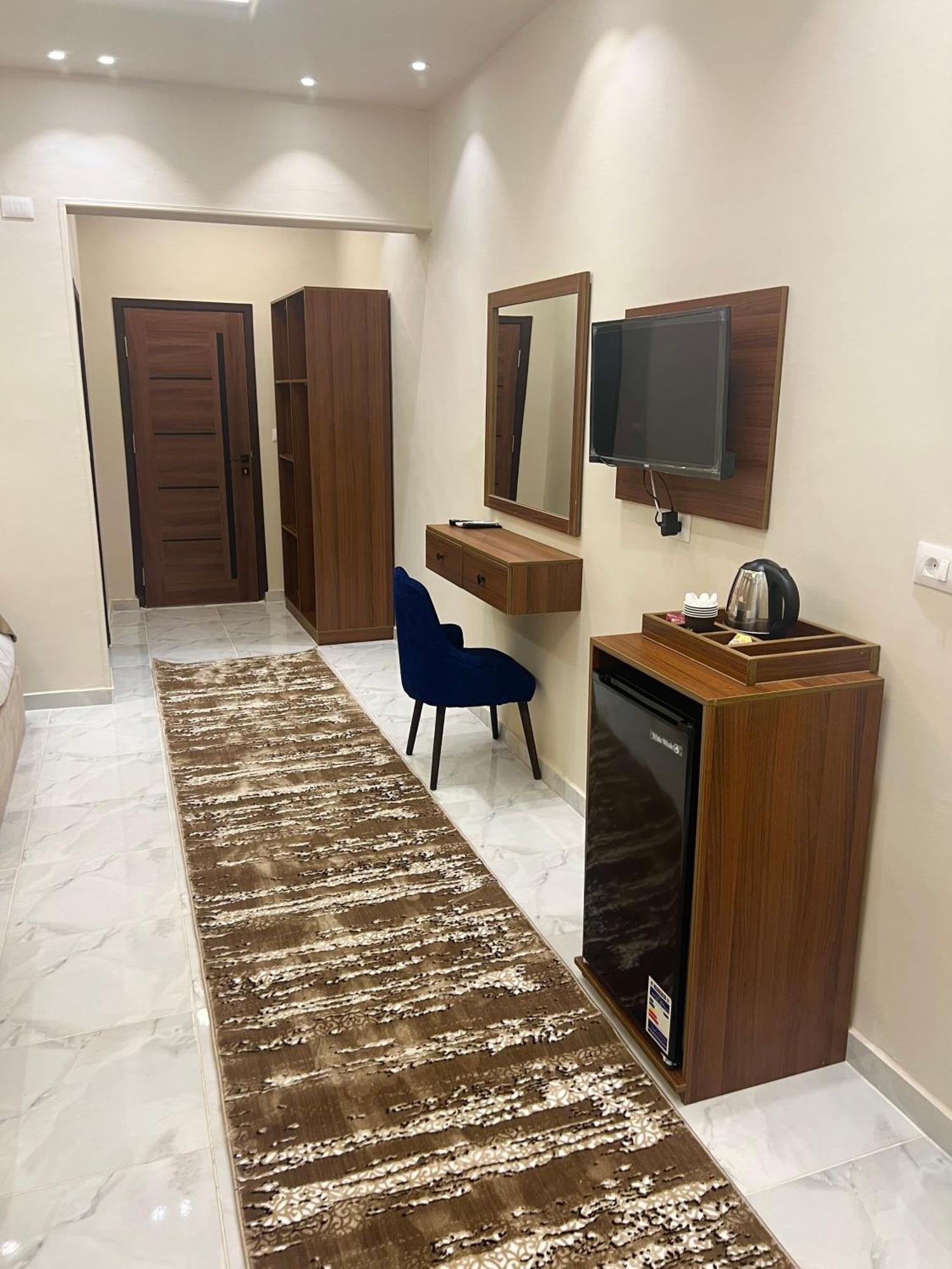 New Glamour Pyramids Hotel Kafrat al Jabal Exterior photo
