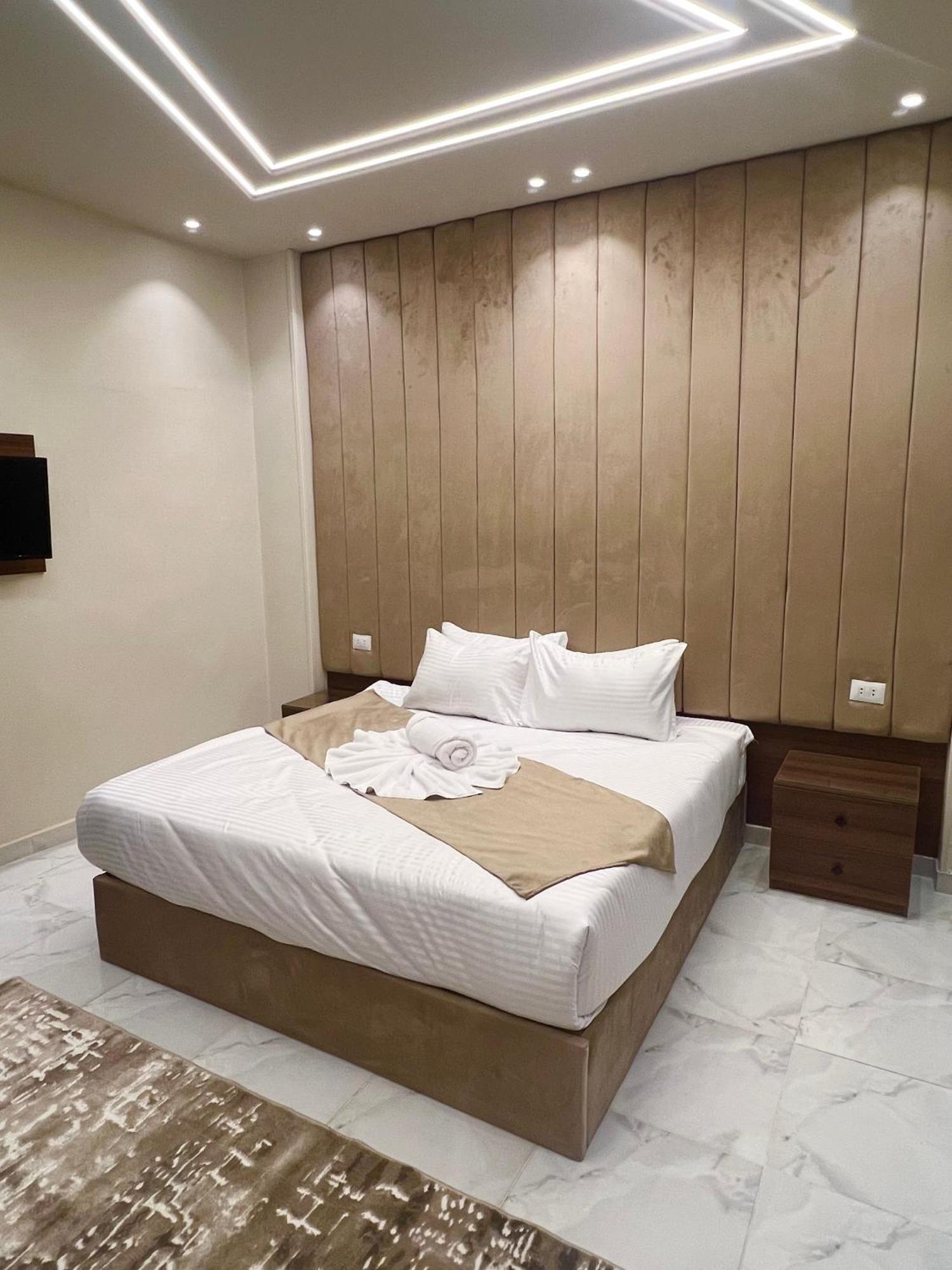 New Glamour Pyramids Hotel Kafrat al Jabal Exterior photo