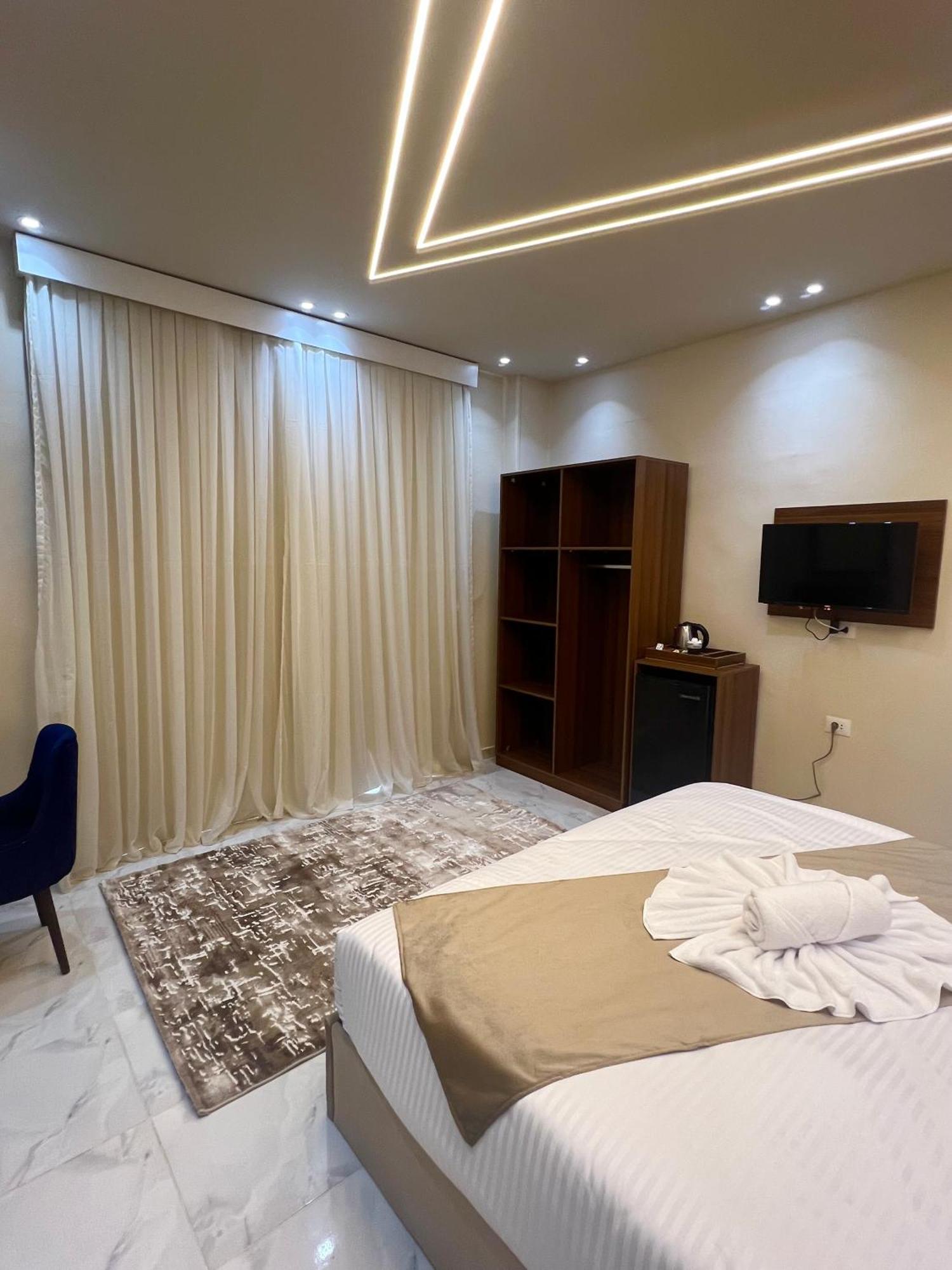 New Glamour Pyramids Hotel Kafrat al Jabal Exterior photo