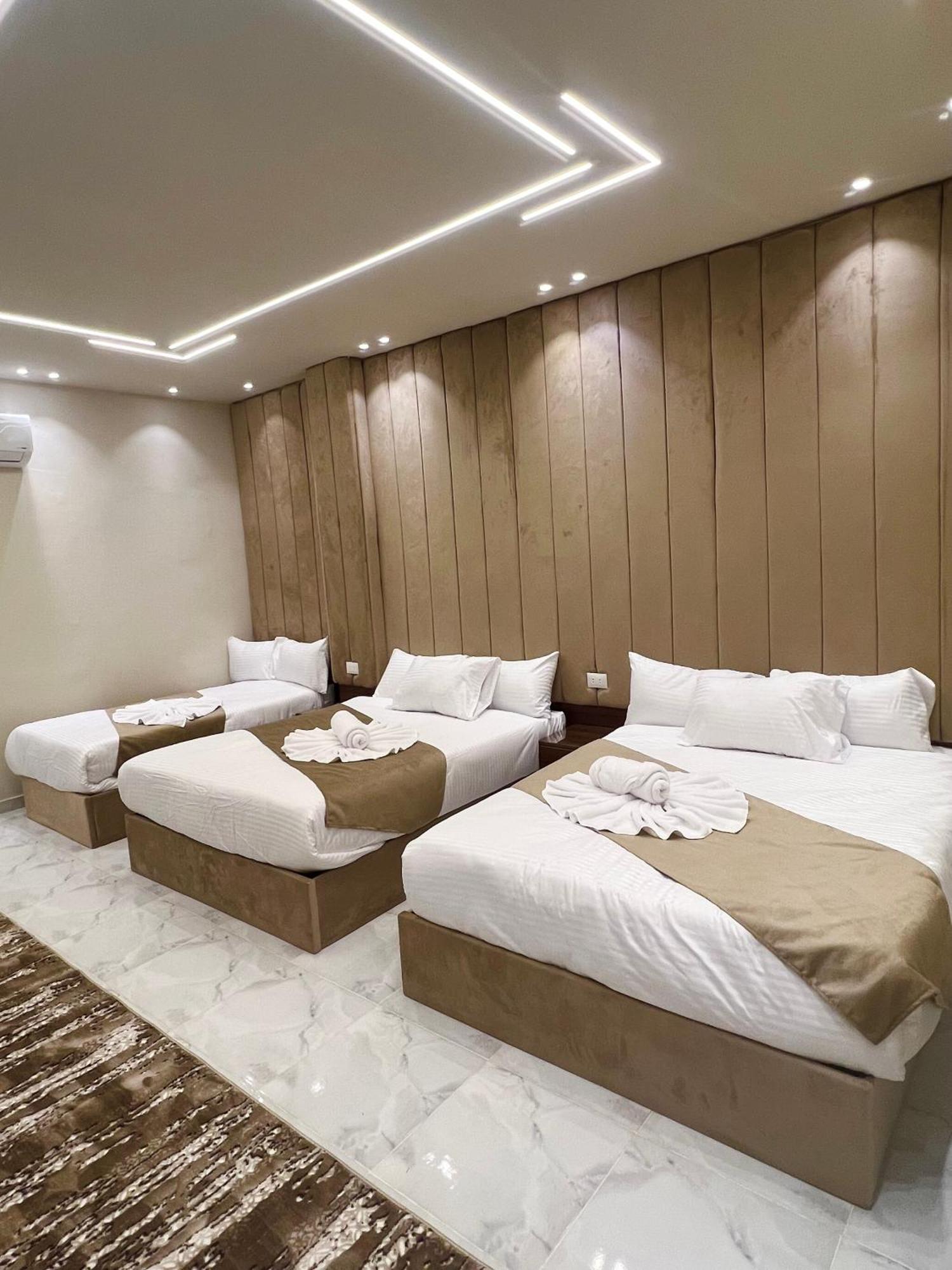New Glamour Pyramids Hotel Kafrat al Jabal Exterior photo