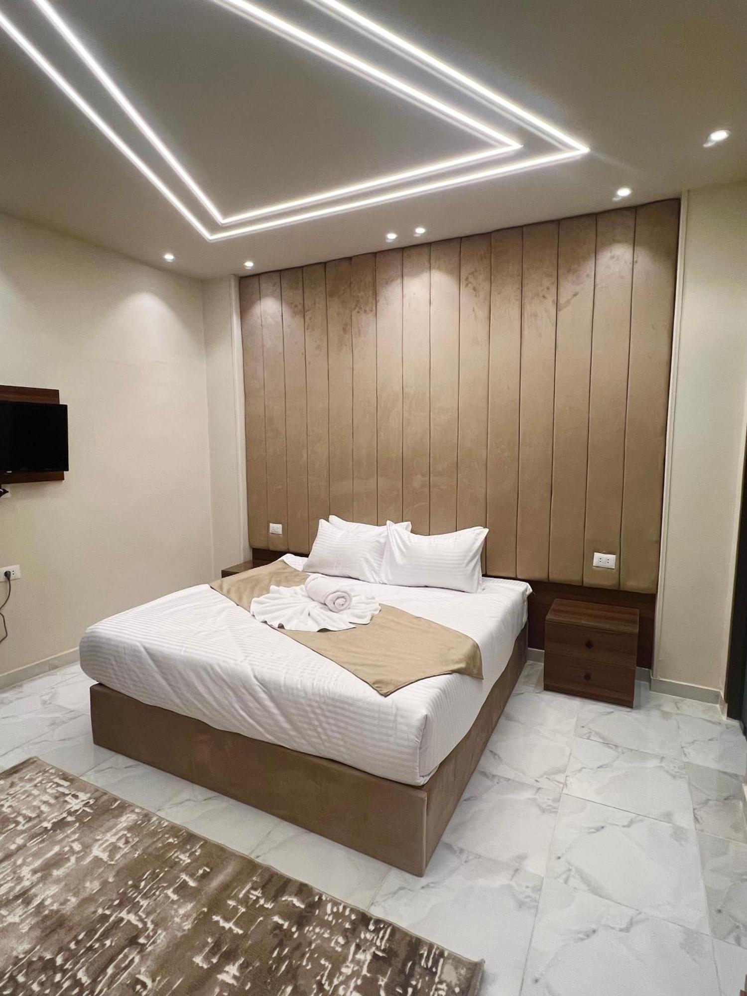 New Glamour Pyramids Hotel Kafrat al Jabal Exterior photo