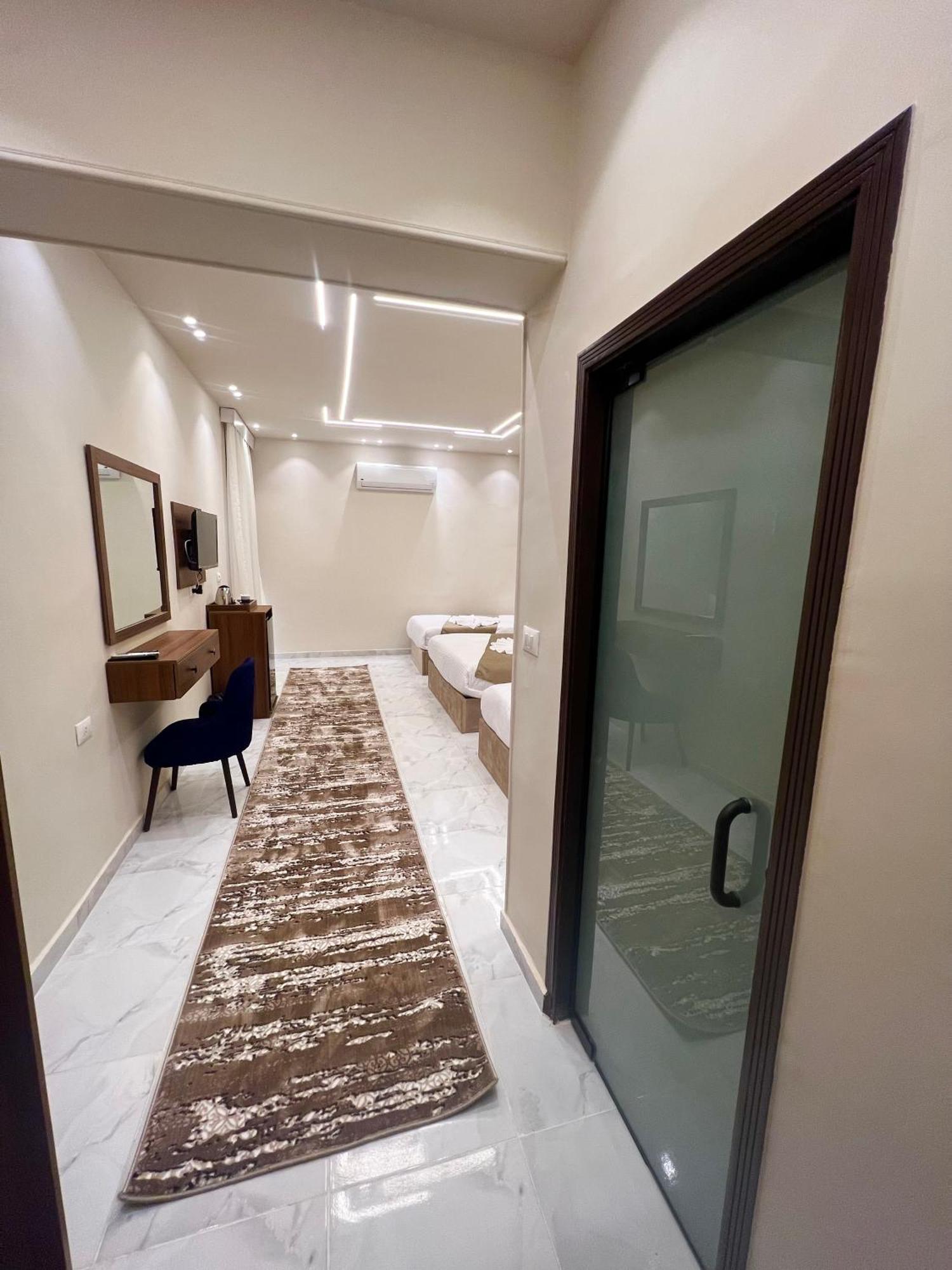 New Glamour Pyramids Hotel Kafrat al Jabal Exterior photo